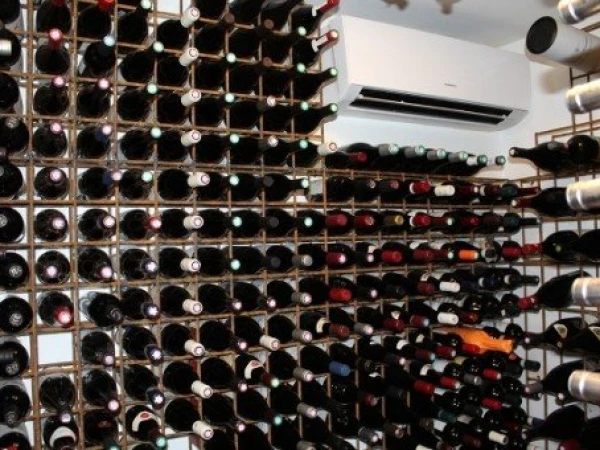 Vinoverter Graindorge: dans ces caves à vin, le vin est conservé dans des conditions idéales en termes de tempérarure et d’hygrométrie.